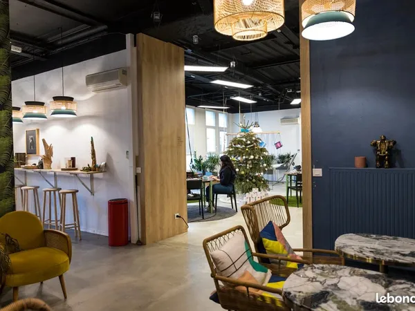 Location bureau 18m2 à Strasbourg | En espace partagé avec une agence de communication 