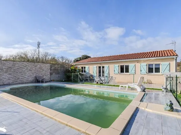 Maison de plain-pied 4 pièces 95 m² 