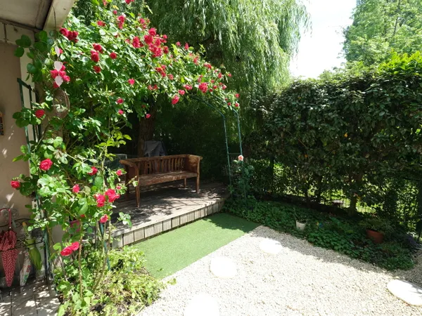 Vends appartement 91m² 4/5 pièces rez de jardin 