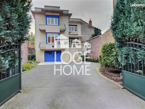 Maison 6 pièces 166 m² 