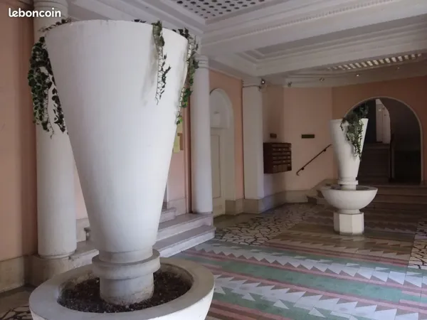 T2 moderne, très calme, clair et confortable - Toulon Est - 42 M² 