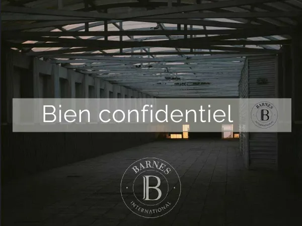 Exclusivité - Le Bouscat Hippodrome - Hangar - Parcelle de 710 m² - Parkings 