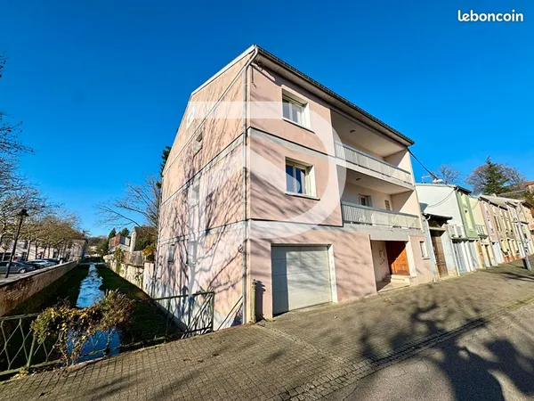 Immeuble 7 pièces 243 m² 