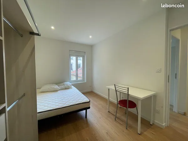Vichy Centre Beau T3 meublé Confort 