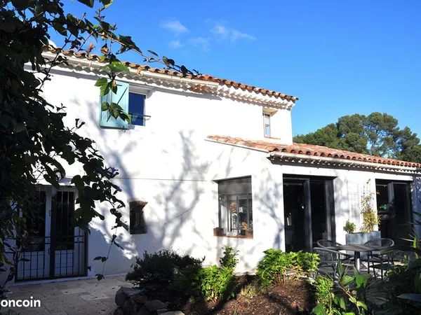Mas 5 pièces 190 m² 