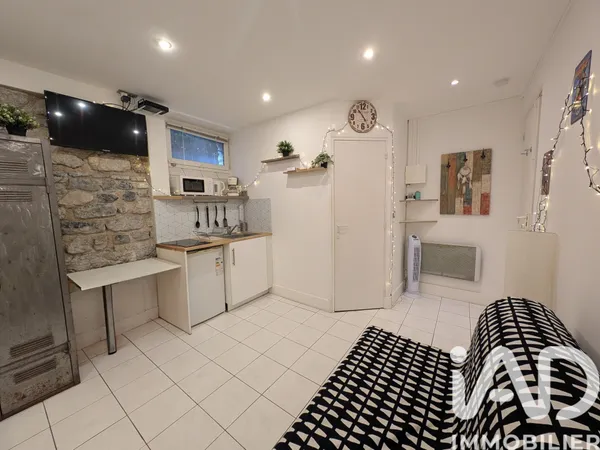 Studio 1 pièce 13 m² 