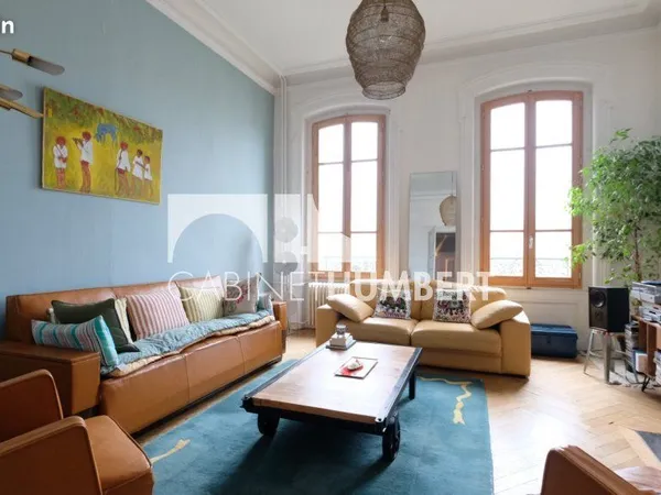 Appartement 5 pièces 150 m² 