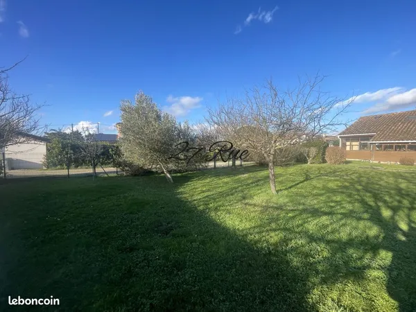 Terrain 367 m² Auterive 