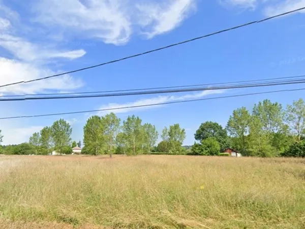 Terrain 600 m² 