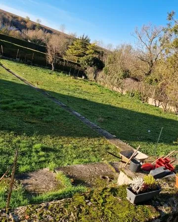 Loue terrain pour y jardiner 