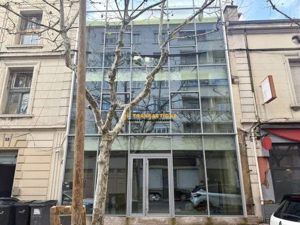 Bureau 100 m² 