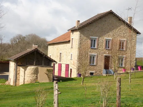 Maison familiale avec dépendances 