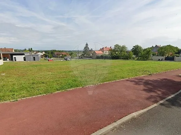 Terrain 770 m² Sermoise Sur Loire 