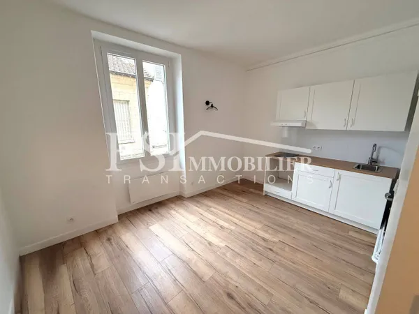 Appartement 1 pièce 14 m² 