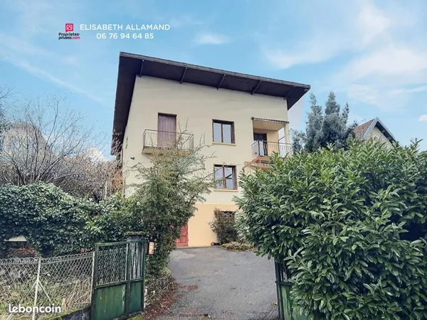 Maison 8 pièces 198 m² 