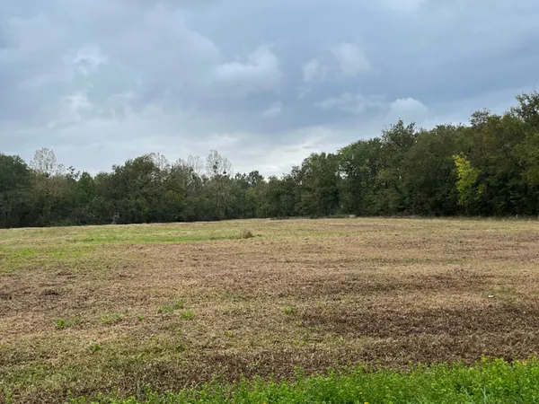 Terrain 654 m² 