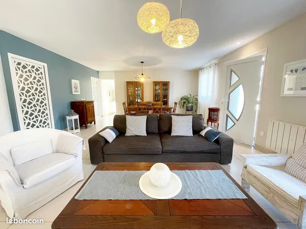 Maison 120m² avec jardin dans quartier calme 
