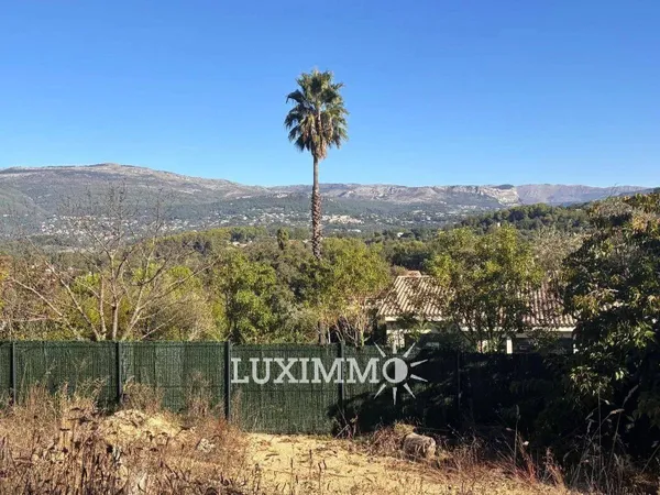 Propriété 270 m² 