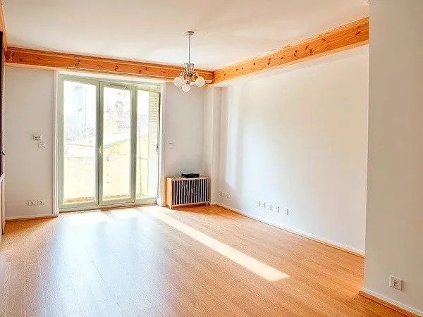 Appartement 4 pièces 77 m² 