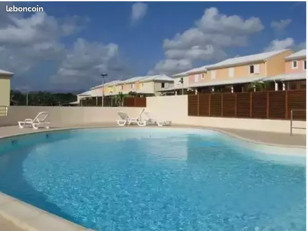 Charmant T3 meublé en duplex 