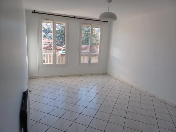 Appartement de 89m2 à louer sur Villars 