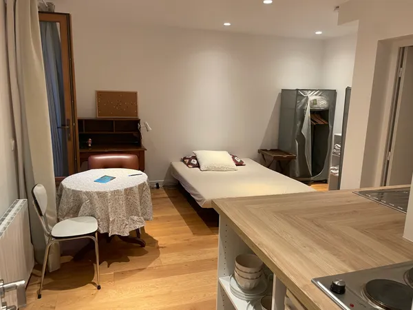 Loue studio (20m²) à Rennes métro Jacques Cartier/Proche de la gare 