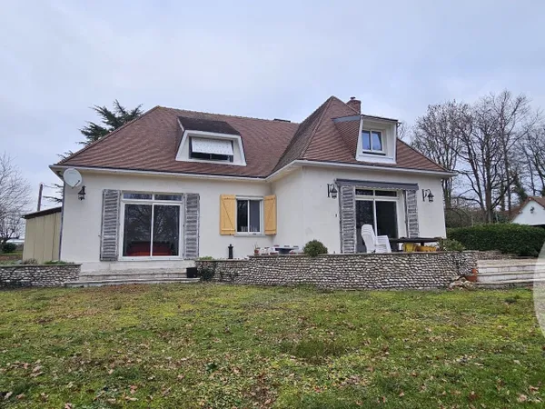 Maison 5 pièces 196 m² 