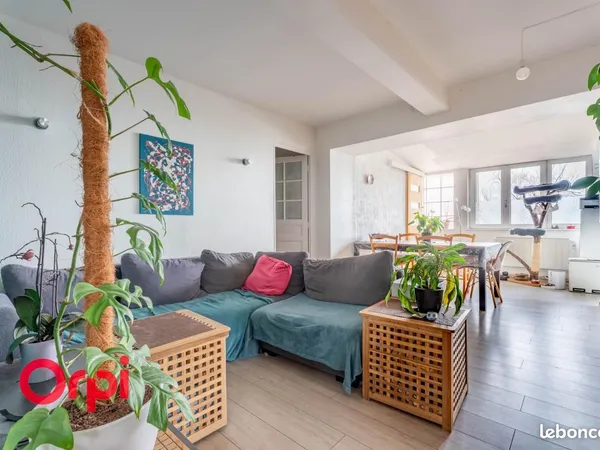 Appartement 5 pièces 79 m² 