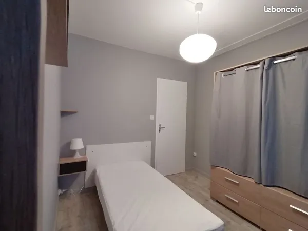 Chambre meublée étudiant 