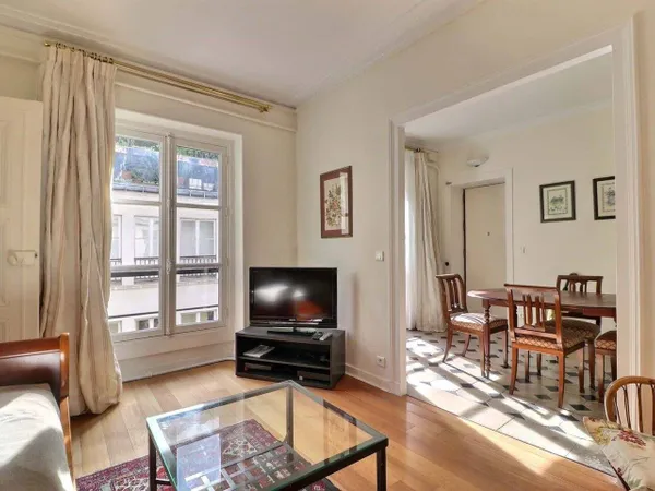 Appartement 1 pièce 55 m² 