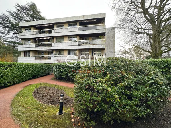Appartement 6 pièces 135 m² 