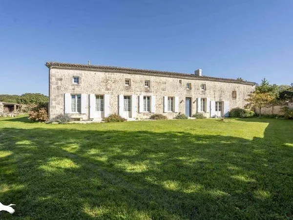 Maison 6 pièces 205 m² 
