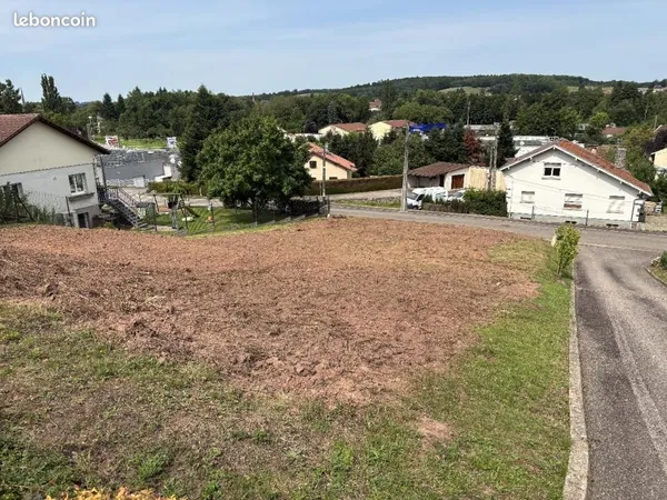 Terrain 834 m² Deneuvre 