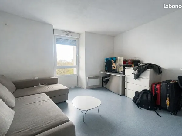 Studio 1 pièce 26 m² 