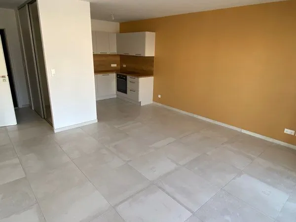 Appartement T2 45m2 sécurisé + garage + piscine 