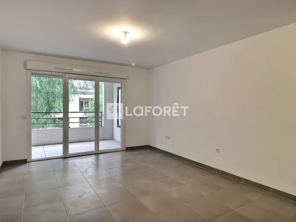 Appartement Toulon 3 pièces 56.09 m2 