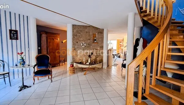 Maison 7 pièces 200 m² 