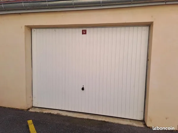 Parking 21 m² Vesoul 