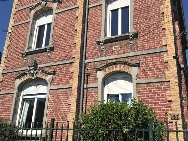 1 immeuble et 5 maisons à vendre - Bohain 