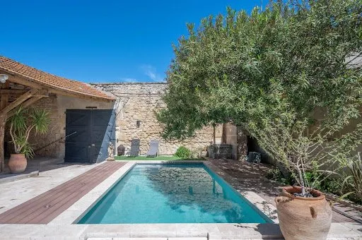 Maison 7 pièces 295 m²