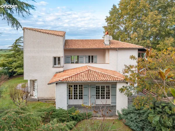 Villa 6 pièces 200 m² 