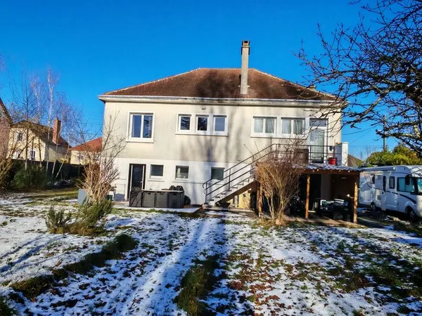 Maison - 80 m² - 3 pieces + studio 