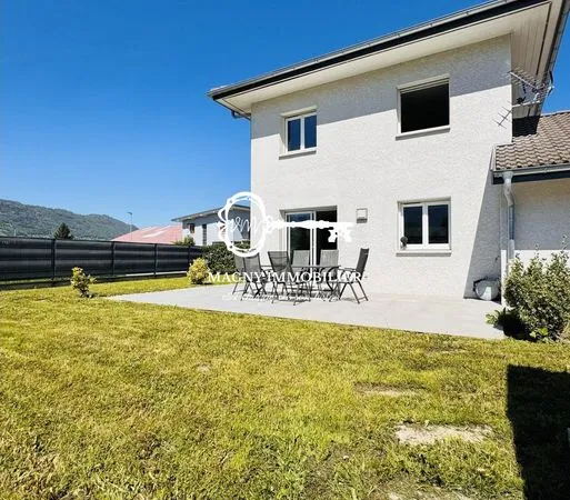 Villa 5 pièces 115 m² 