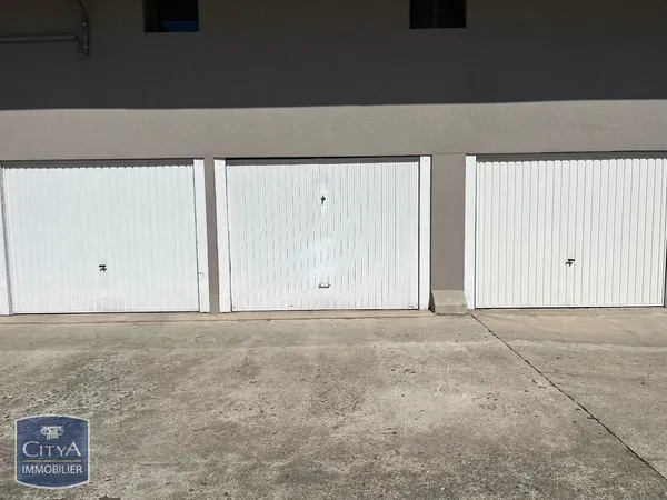 Parking - Garage Location Saint-Étienne   61€