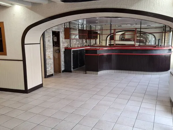Maison 6 pièces 400 m² 