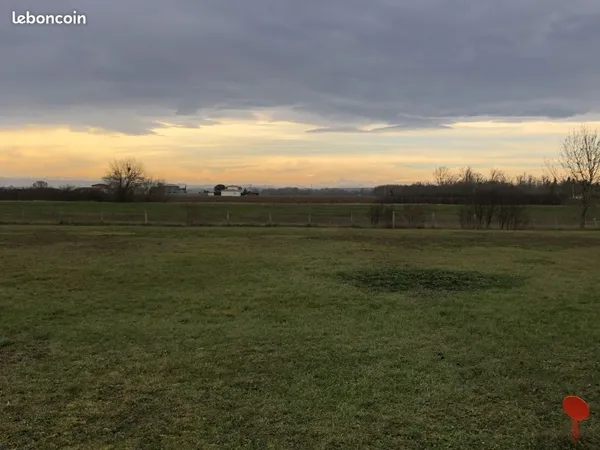 Terrain 728 m² Labastide Clermont 