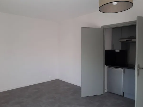 Loue studio 30m² Lille disponible à partir du 18 janvier 2026 