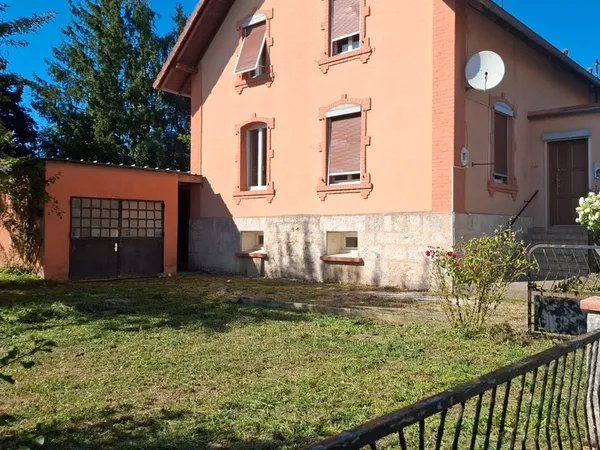 Maison Mitoyenne 