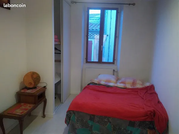 Loue chambre dans un appartement 