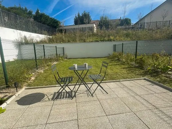 T2 meublé récent avec jardin & terrasse - Bois-d'Arcy centre - Parking 